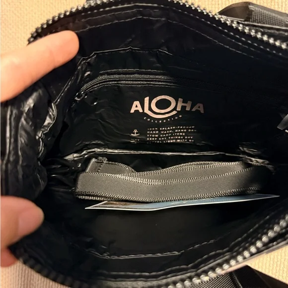 NWT ALOHA Collection Black and Brown Le Voyager Crossbody Bag - Picture 4 of 7